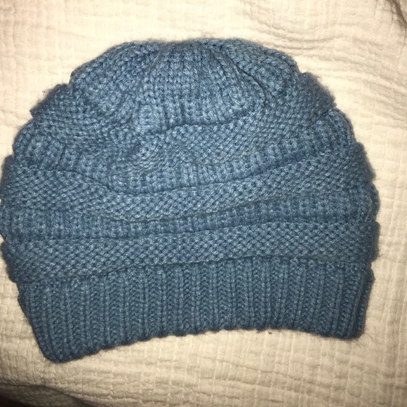 CC beanies - Picture 5 of 5